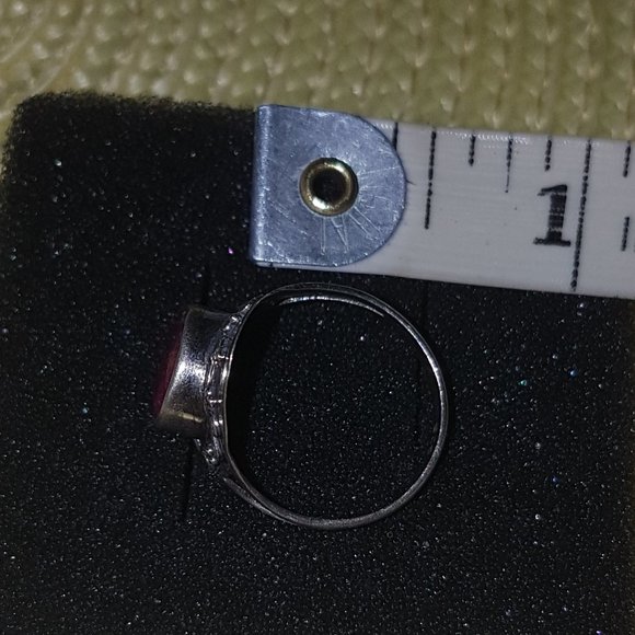 Ruby, 925 Sterling Silver ring , size 7 - Picture 8 of 11